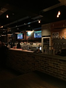 BREWDOG ROPPONGI 店内（カウンター）